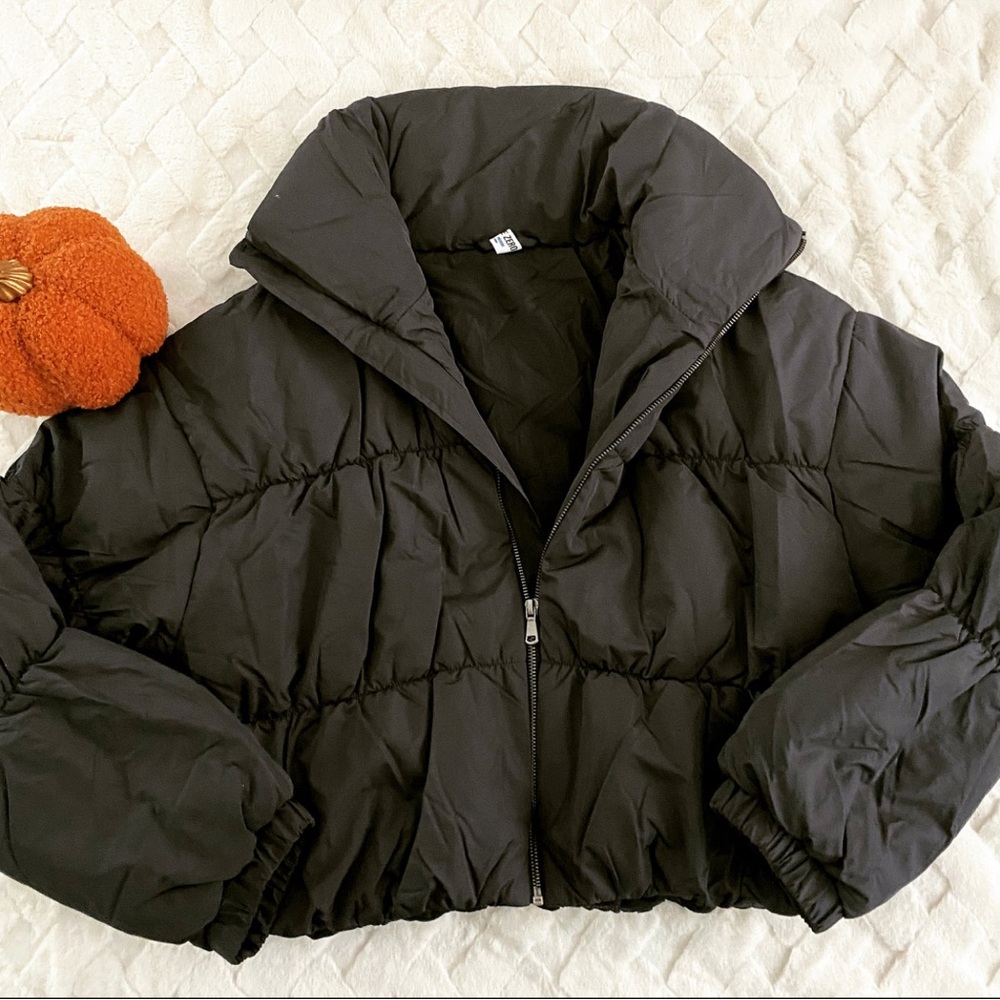 Women's Black Puffer Jacket